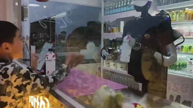 افتتاح متجر الذكاء الاصطناعي "شياوماي غو" في شنغهاي