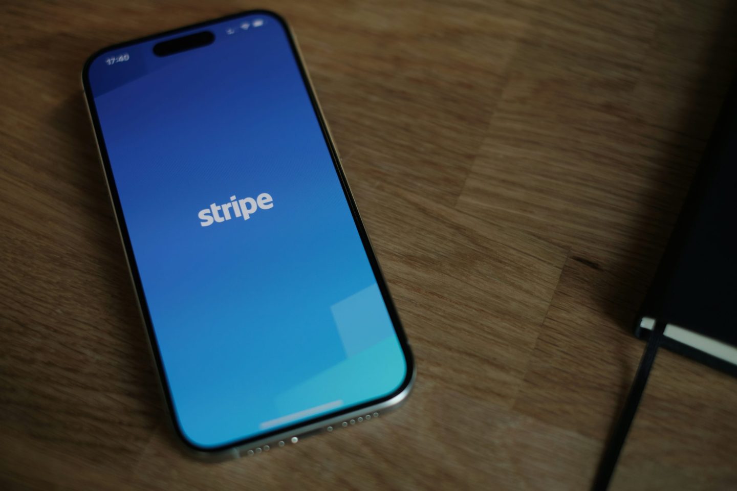 سترايب تستحوذ على OpenRouter لتعزيز استخدامات الذكاء الاصطناعي