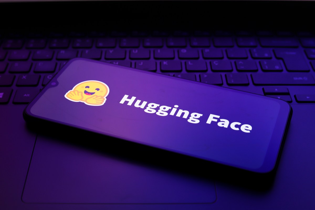 هوجينغ فيس تتلقى عروض استحواذ بقيمة 13 مليار دولار